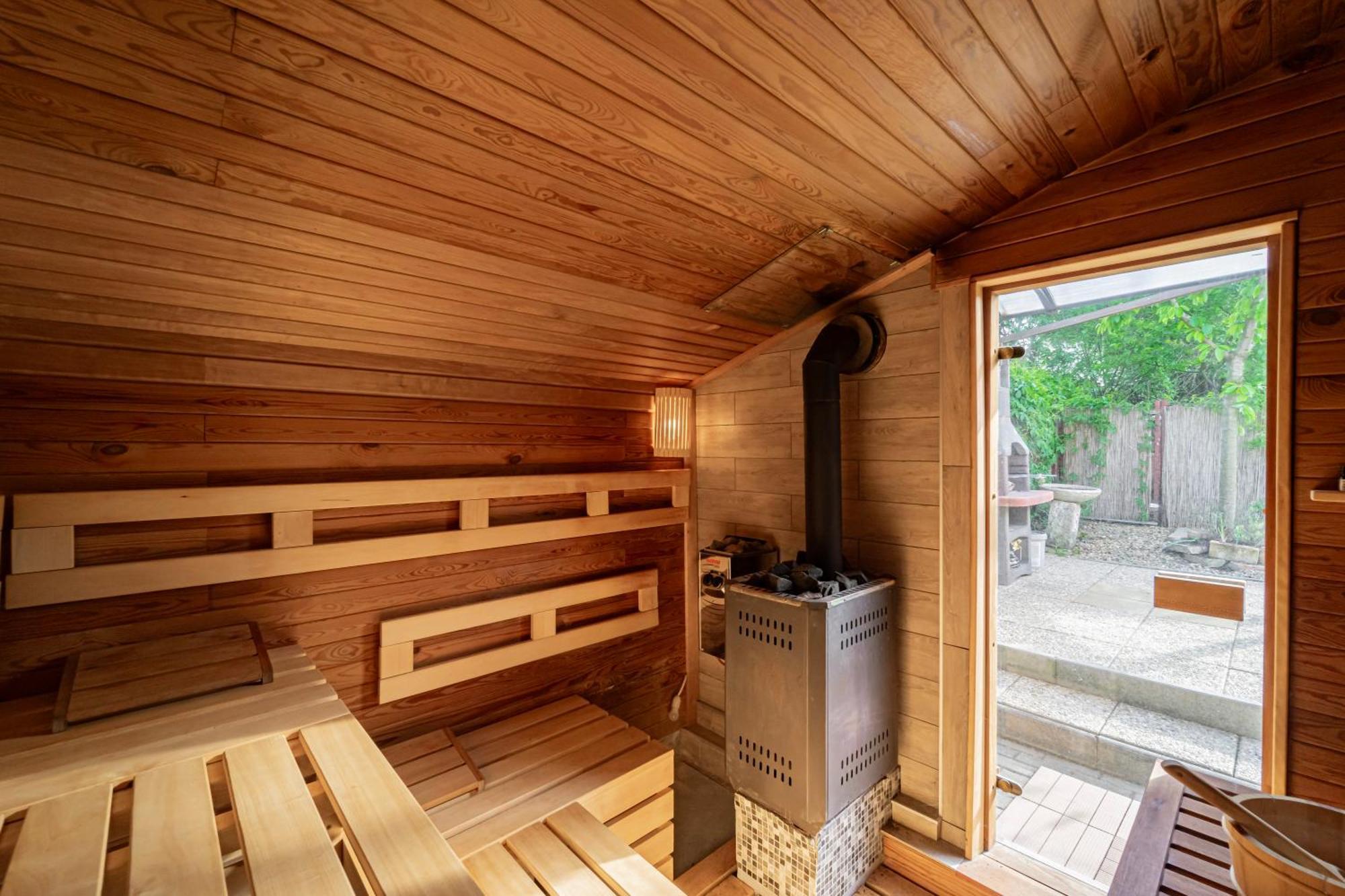 B48 Gardenhouse - A Zoeldben Kenyelmesen Villa Torokbalint Luaran gambar